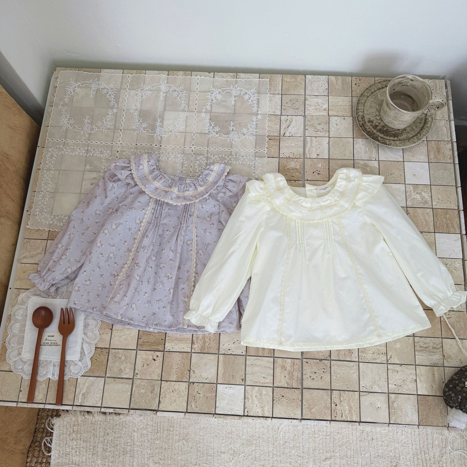 Cutemily26秋冬荷叶领衬衫碎花 女婴童蕾丝花边清新长袖娃娃衬衫