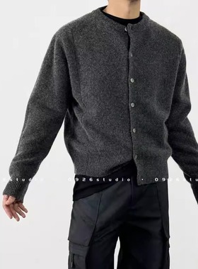 0926studio老钱风简约轻奢圆领羊毛针织开衫柔软纯深灰色毛衣外套