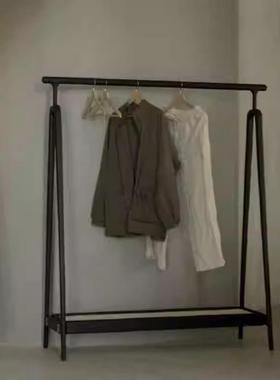 SERAPH西勒落地衣帽架黑色挂衣架黑胡桃木置物架卧室客厅晾衣架