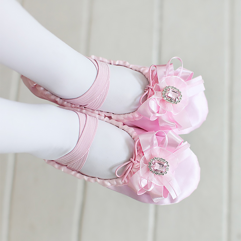 偲珂莉舞蹈鞋女童蝴蝶结亮钻缎面