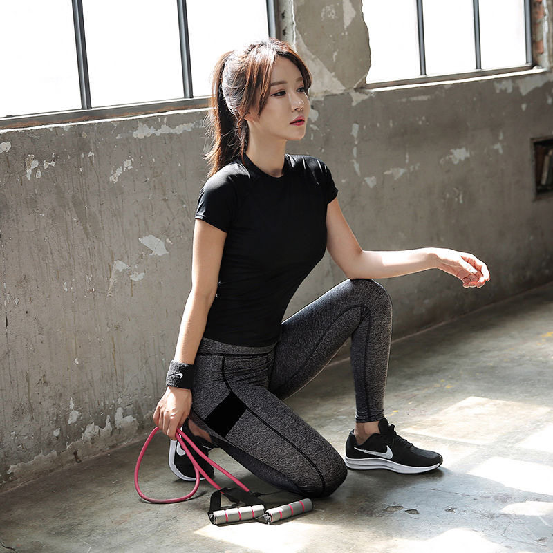 夏季女瑜珈服短袖 运动健身服透气速干紧身衣运动T恤跑步长裤套装