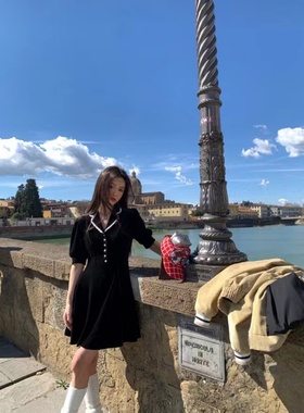 【现货】韩国seooocookie天鹅绒小黑裙气质v领花边系扣连衣裙