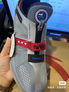 安踏全气垫男跑鞋，全码。高端大气，设计新颖，舒适。