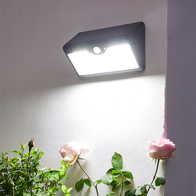 太阳能户外照明灯超亮感应路灯