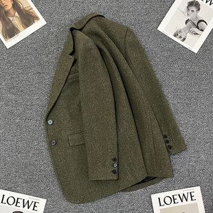 海藻绿毛呢西装外套女2025冬季新款感气质流行休闲炸街西服潮