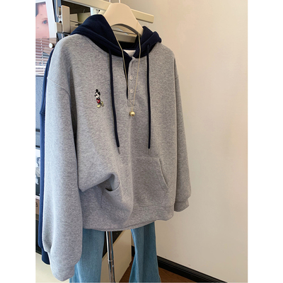 女童灰色卡通刺绣连帽卫衣