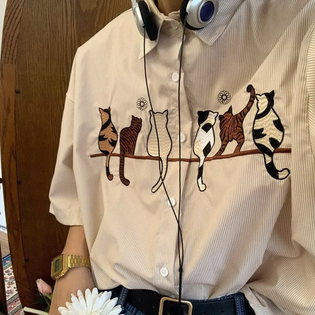 细条纹猫咪刺绣复古短袖衬衫男2023夏季新款复古港风慵懒情侣上衣