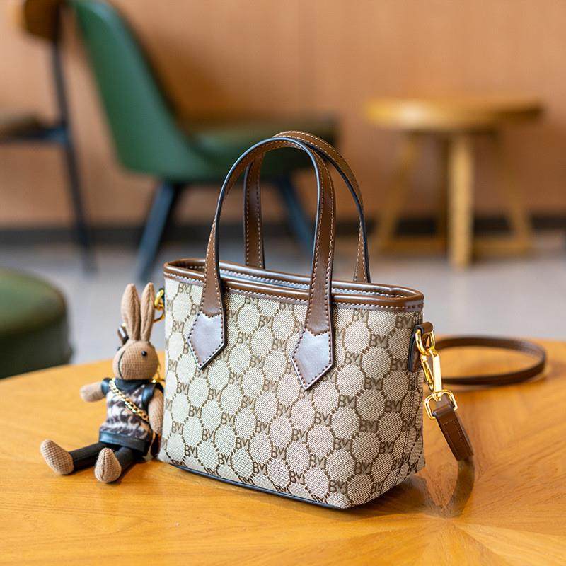 真皮包包女2025新款2025春夏女包百搭女士手提菜篮子单肩包斜挎包,箱包皮具/热销女包/男包,通用款女包,淘宝优惠券,粉丝福利购,淘宝优惠卷