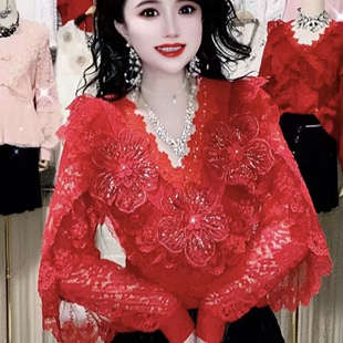 显瘦洋气蕾丝衫 蕾丝花边蝴蝶袖 修身 女春秋款 钉珠亮片太阳花打底衫