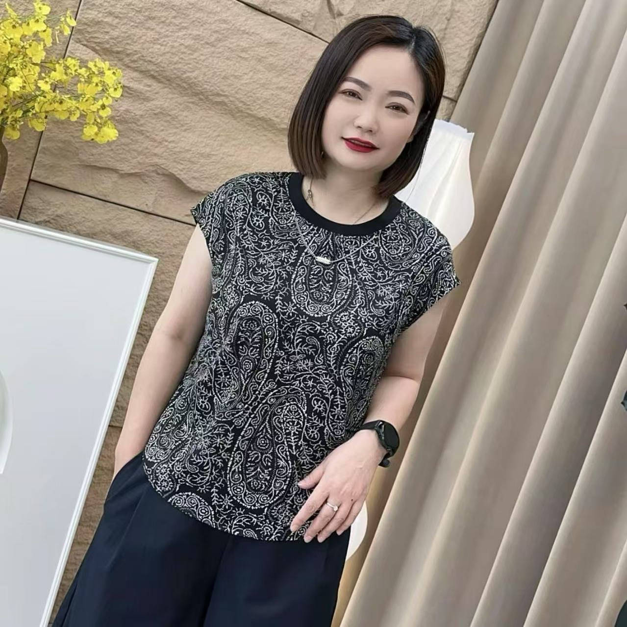 复古印花圆领无袖背心女2025夏季新款中年女装宽松显瘦薄款上衣