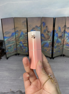 大冲冲10月新款口红空管