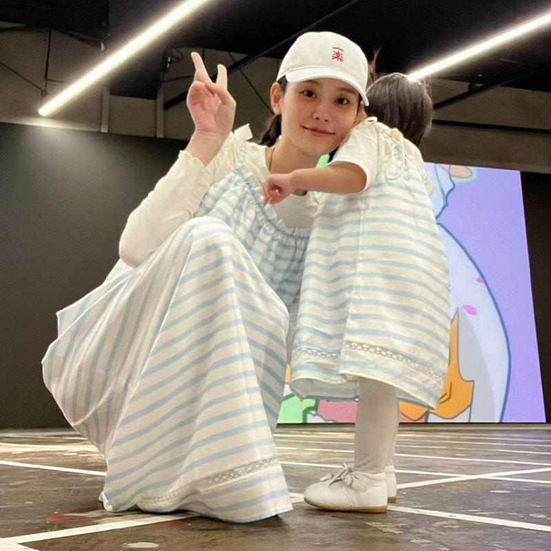 [6折]奚梦瑶同款SILKY MIRACLE亲子真丝睡裙RESORT海军风桑蚕丝母