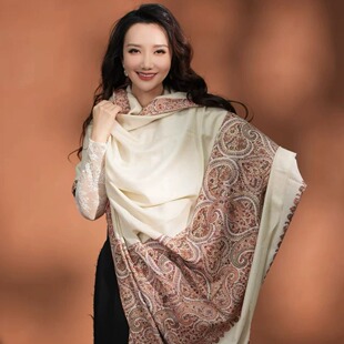 NagarNan超大尺寸135×270 gents 宽边点缀刺绣克什米尔羊绒披肩