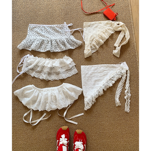 韩系氛围感白色蕾丝屁帘女