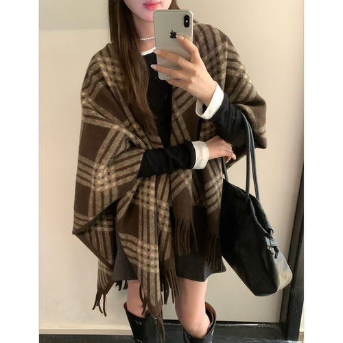复古棕色格纹披肩女秋冬季