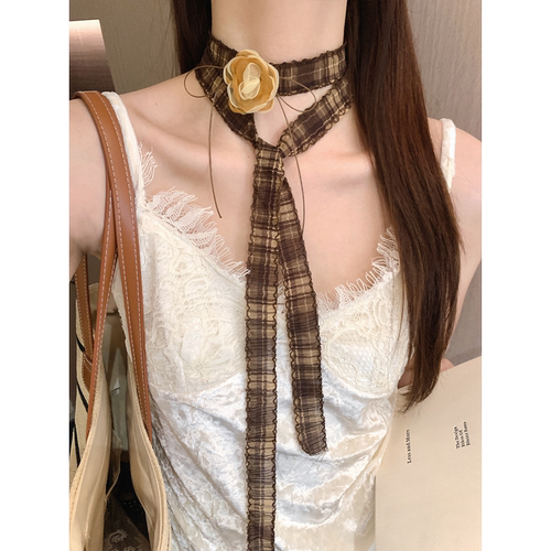 复古格纹蕾丝花朵长条丝巾女