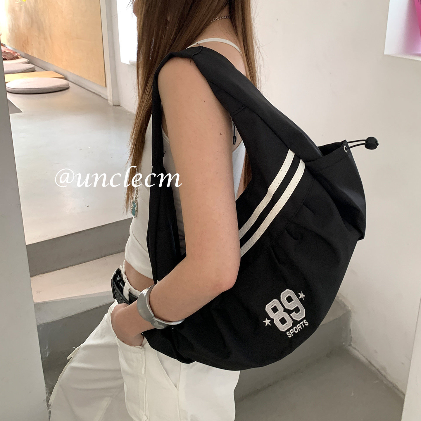 美式休闲大容量托特包女小众图片