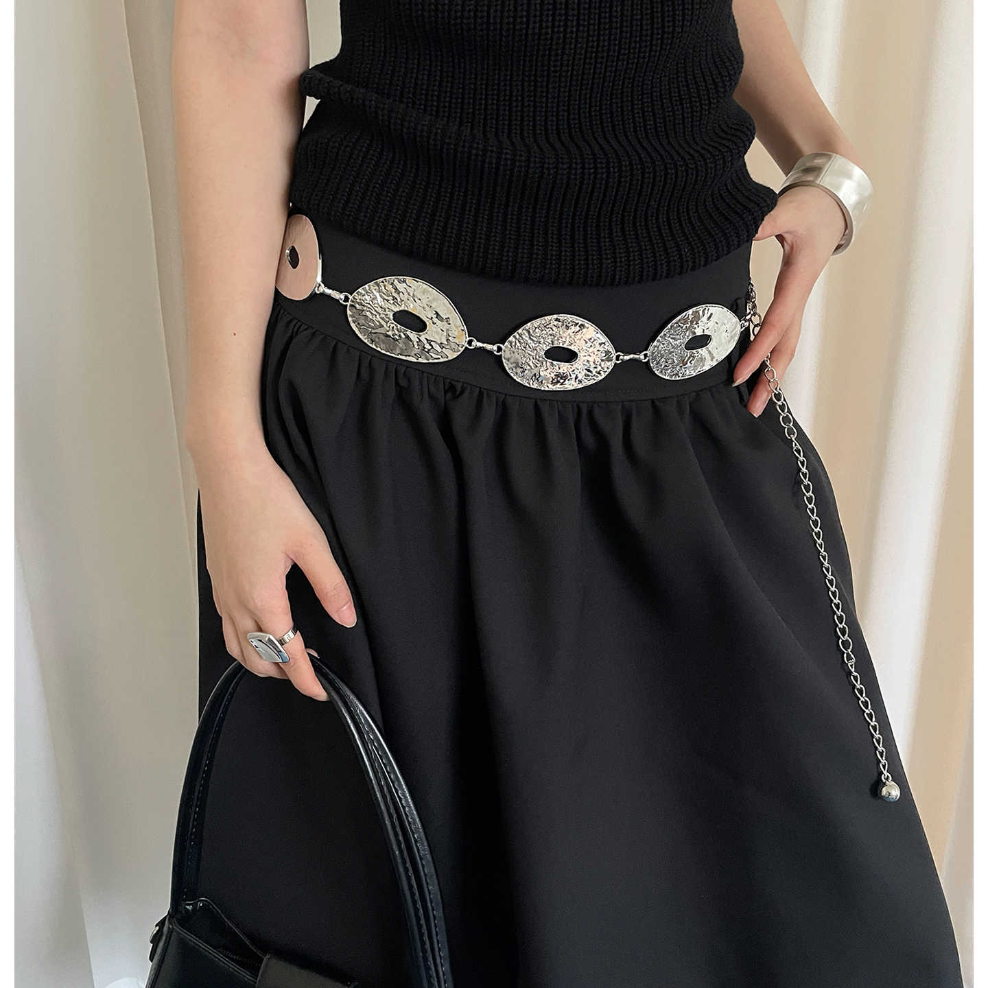 高级感银色金属腰链女款波西米亚风搭配裙子牛仔裤宽腰带链条配饰