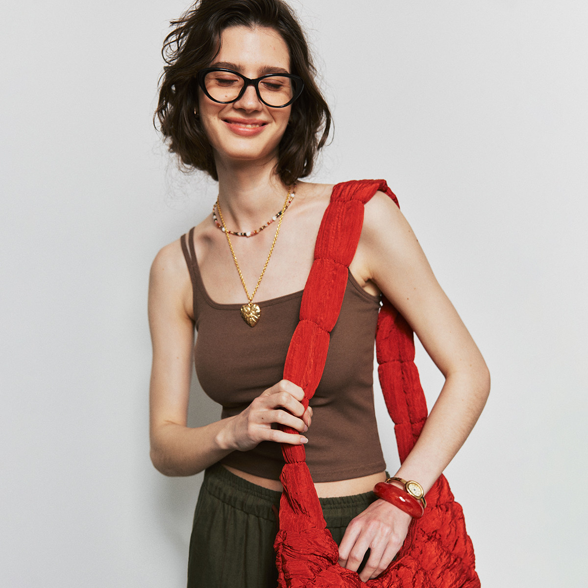 【懒人币备】自带胸垫免穿文胸 双肩带方领弹力罗纹针织吊带背心,女装/女士精品,背心吊带,淘宝优惠券,粉丝福利购,淘宝优惠卷