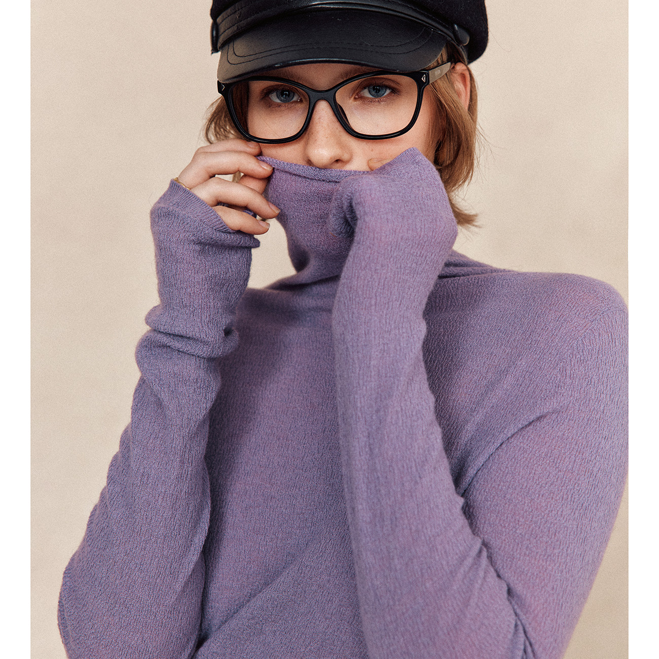 18针岛精无缝一体高领针织打底衫