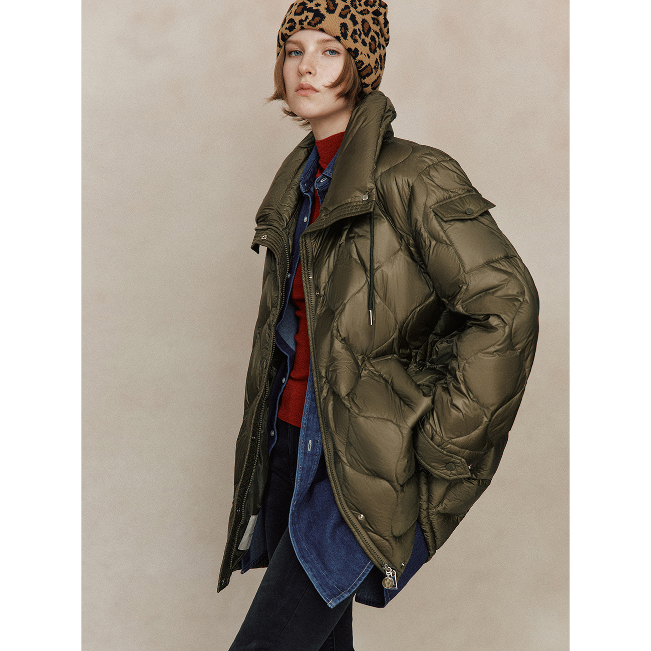 立领葫芦形绗缝一手长羽绒服外套