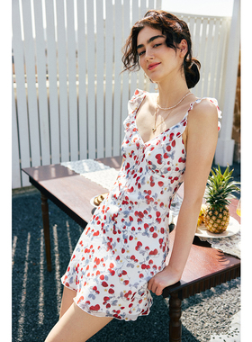 1OO%真丝建宏绉 度假风荷叶边吊带草莓印花连衣裙