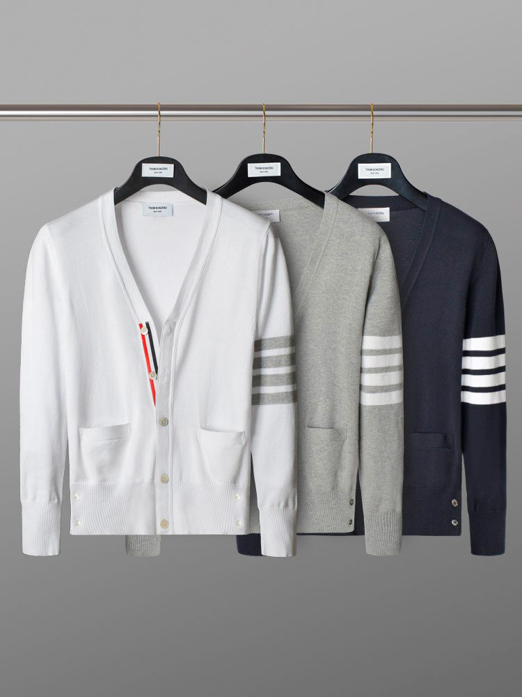 [OFFICIAL] FOUR-BAR TB KNITTED CARDIGAN AUTUMN NEW TREND V-NECK SWEATER MENS AND WOMENS COUPLE SLIM JACKET