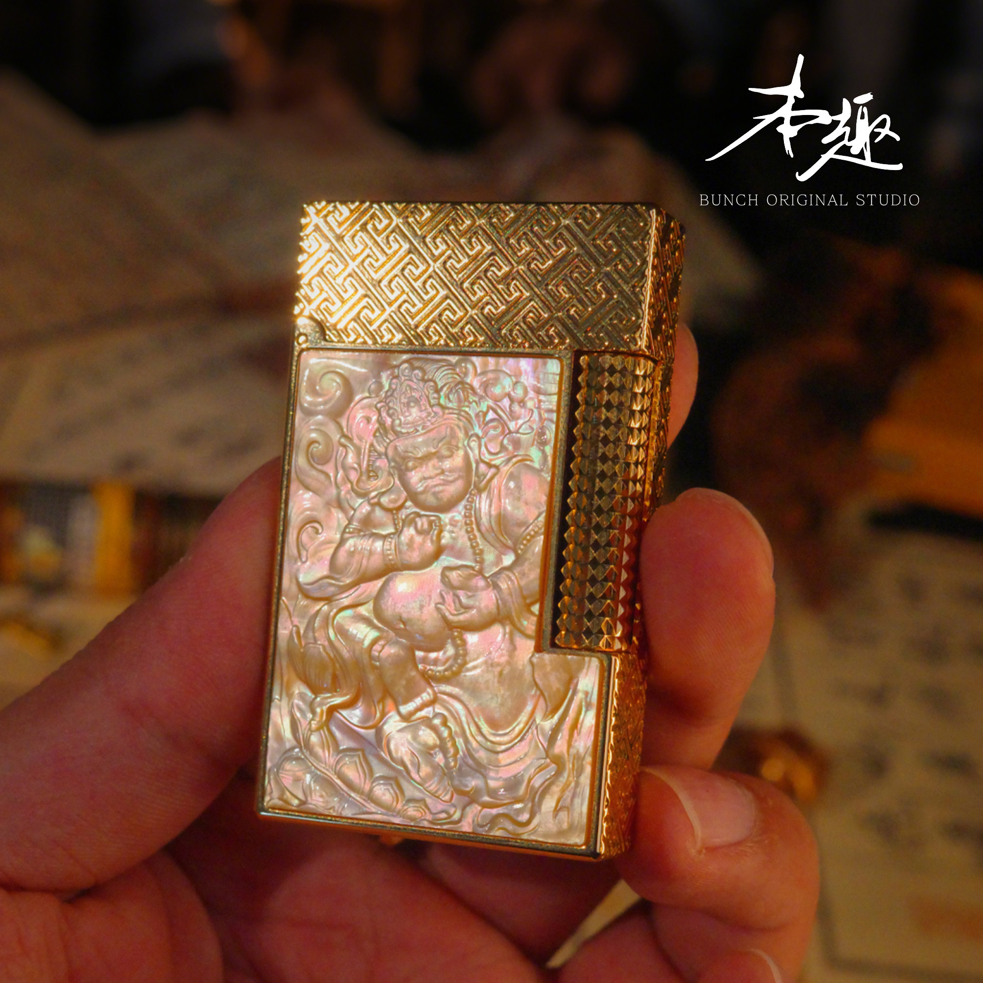 【黄财神】品牌高级轻奢打火机金属男生礼物充气中式贝母浮雕新款