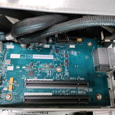 IBM X3850X6服务器 00D0055 00FN716读卡器00KH403 硬盘背板 笼子