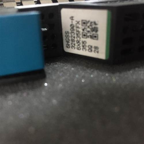 3282390-A HDS HUS 100 110 130 150 2.5 SAS 硬盘托架