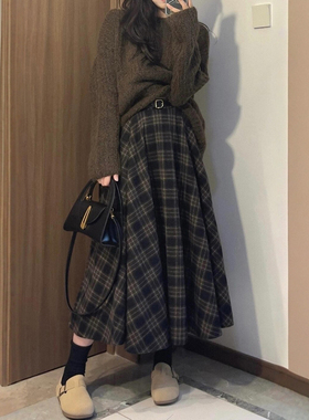 美拉德毛呢棕色格子半身长裙大码女装秋季流行风格梨形伯克利裙子