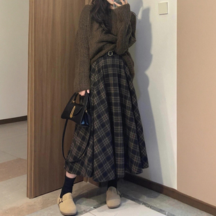 流行风格 秋季 梨形伯克利裙子 女装 美拉德毛呢棕色格子半身长裙大码