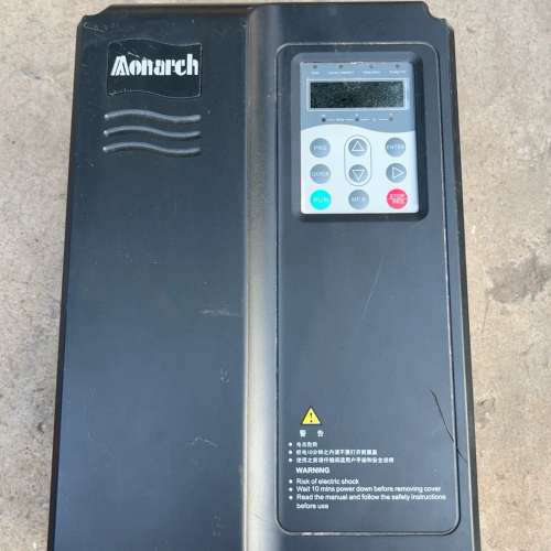 默纳克变频器 220-ME320LN-4007-IP-SC3