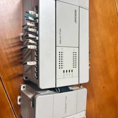 MIKOM麦科PLC，型号MX2H-1616MT加扩展MX2