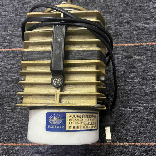 森森品牌+aoc005+电磁式空气泵氧气泵，功率80瓦，排气