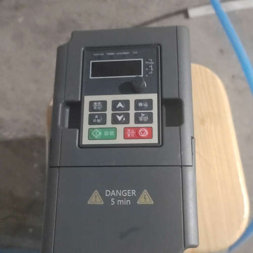 0.75kw台力变频器TL-M200R7G1，功率0.75k