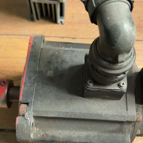 多摩川伺服电机TSM1306N3270E716   1000