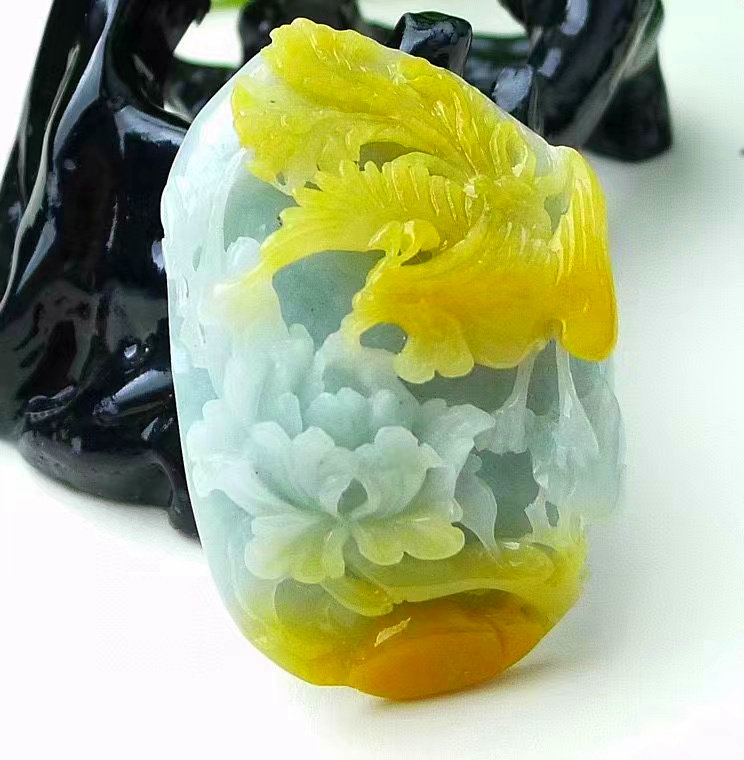 天然缅甸翡翠A货，精美水润，黄翡花鸟挂件吊坠 “时人之家，