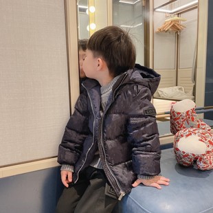 定制童装 满印字母羽绒服防水保暖白鸭绒羽绒外套男女儿童连帽上衣