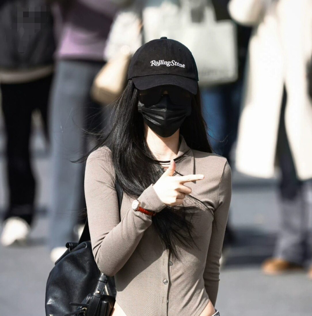 2026韩版刺绣字母棒球帽男女同款情侣百搭鸭舌帽多色可选洋气休闲