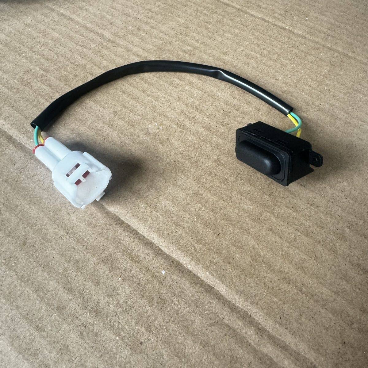 长安CS35CS55CS75逸动凌轩CX20欧尚后备箱开关尾门扣手后备箱按钮