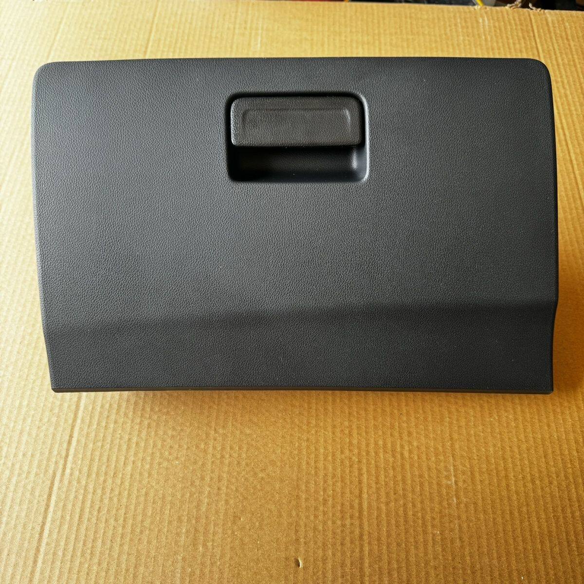 金杯750斯威X3斯威大虎杂物箱总成 手套箱工具箱 仪表台储物盒x3