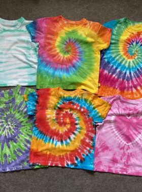 儿童纯棉手工扎染T恤1-3岁宝宝夏季彩虹休闲tee短袖圆领