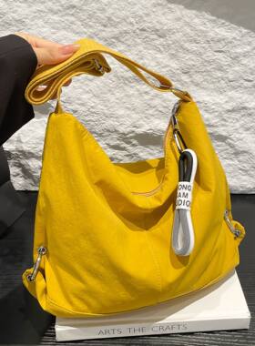 爱情有烟火王楚然钱菲耀眼关晓彤晴也没有神话林展翘唐嫣同款包包