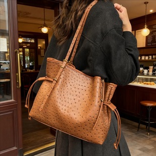 亦舞之城谭思婷秦岚温佩妍白冰王舒涵狙击蝴蝶岑矜陈妍希同款包包