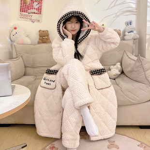 梦鸾珊瑚绒睡衣女款2025冬季三层夹棉加厚加绒睡袍长款家居服套装