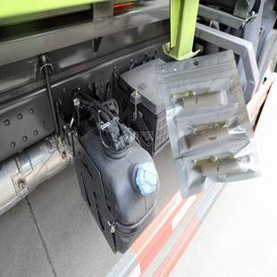 货车PE塑料尿素壶专用修补胶底部侧面裂缝漏液补漏胶防腐蚀粘罐箱