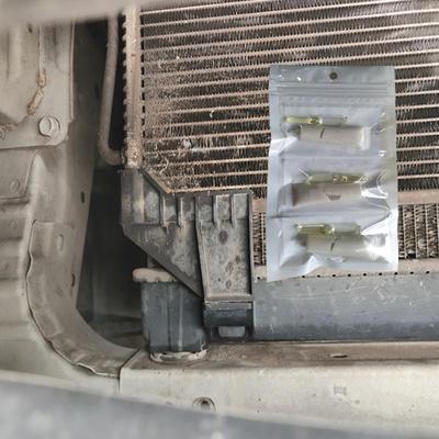 汽车冷却水箱塑料裂缝沙眼补漏胶