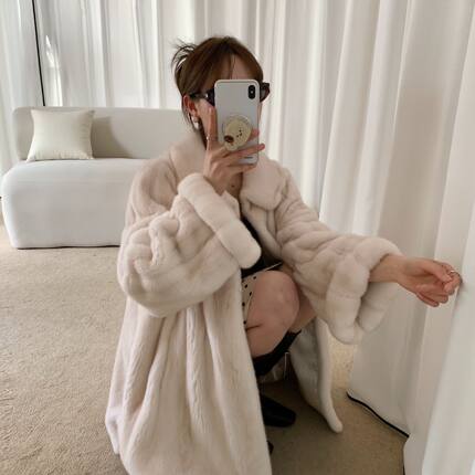 在逃公主进口天鹅绒貂皮大衣整貂年轻款长袖水貂皮草外套女