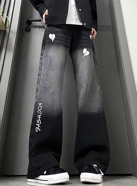 美式高街风黑色渐变字母刺绣牛仔裤男士宽松微喇裤vibe直筒裤2026